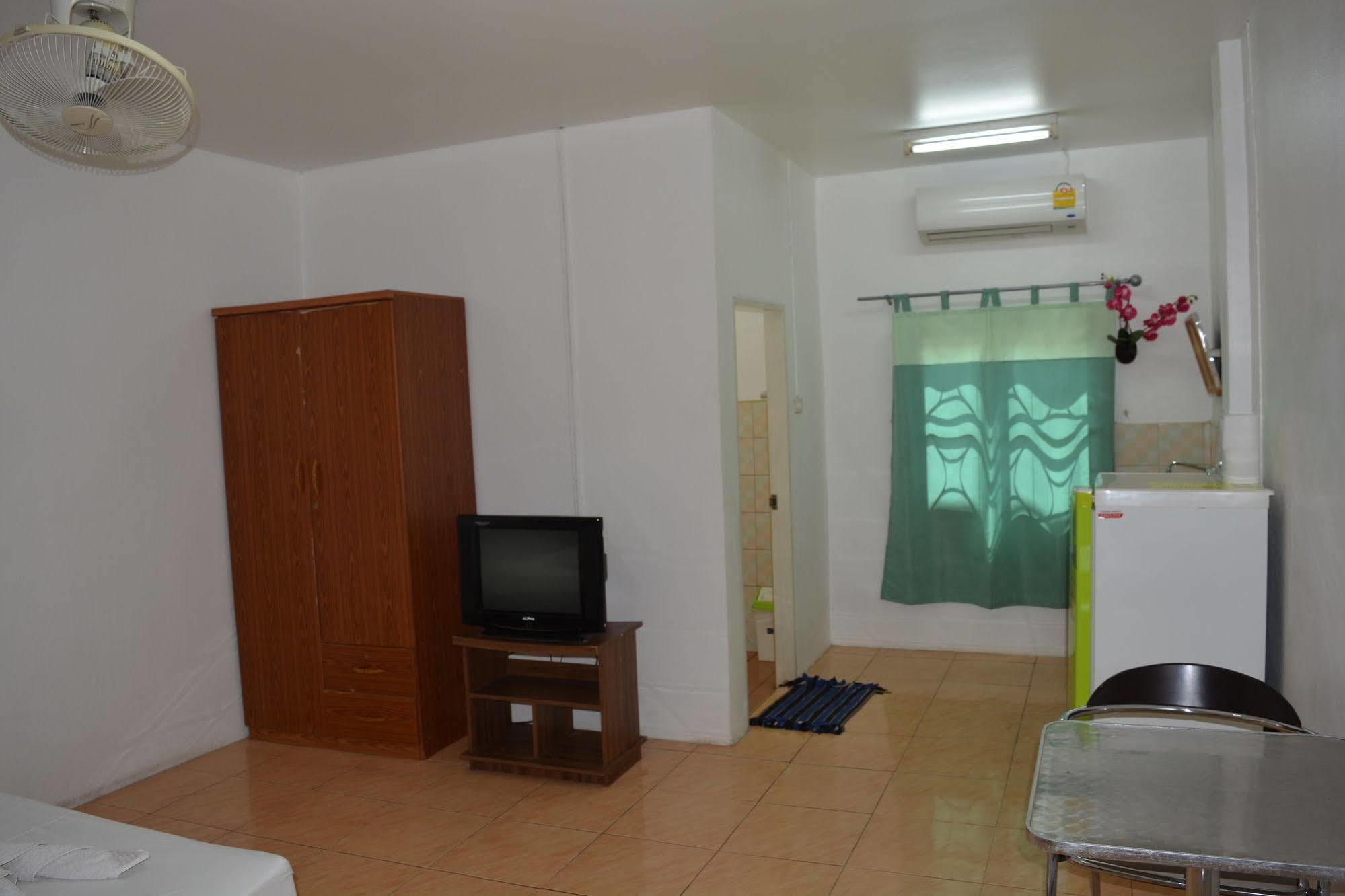 Little Austria Tams Guesthouse Strand von Chaweng Exterior foto