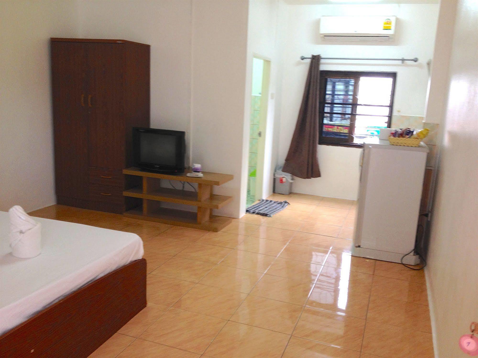 Little Austria Tams Guesthouse Strand von Chaweng Exterior foto